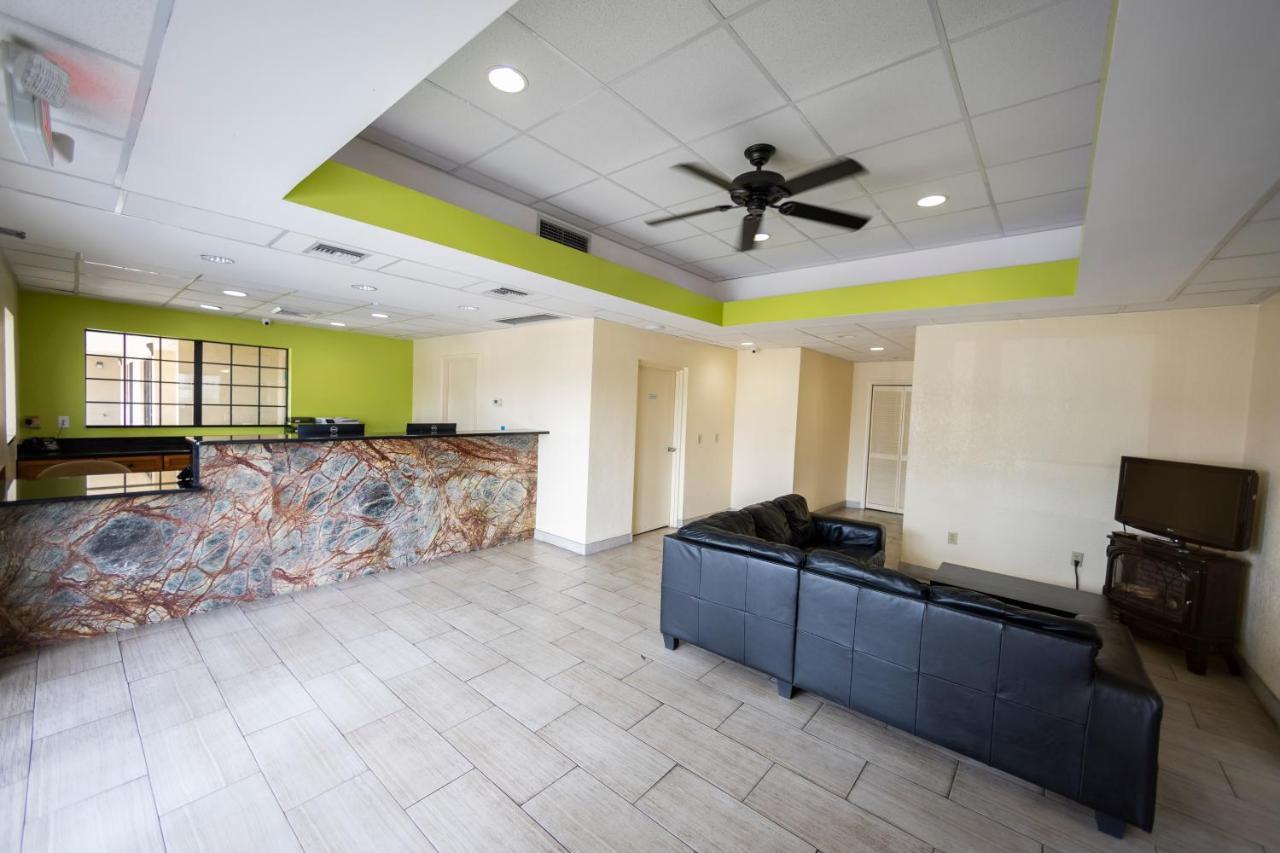 ซูเปอร์ 8 บาย วินด์แฮม เซนต์ออกัสติน บีช Hotel St. Augustine Beach ภายนอก รูปภาพ