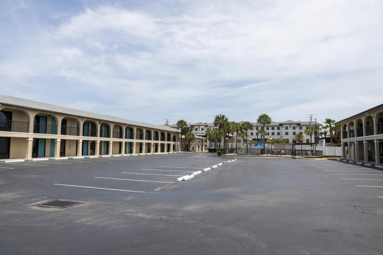 ซูเปอร์ 8 บาย วินด์แฮม เซนต์ออกัสติน บีช Hotel St. Augustine Beach ภายนอก รูปภาพ