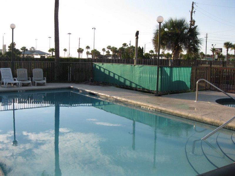 ซูเปอร์ 8 บาย วินด์แฮม เซนต์ออกัสติน บีช Hotel St. Augustine Beach ภายนอก รูปภาพ